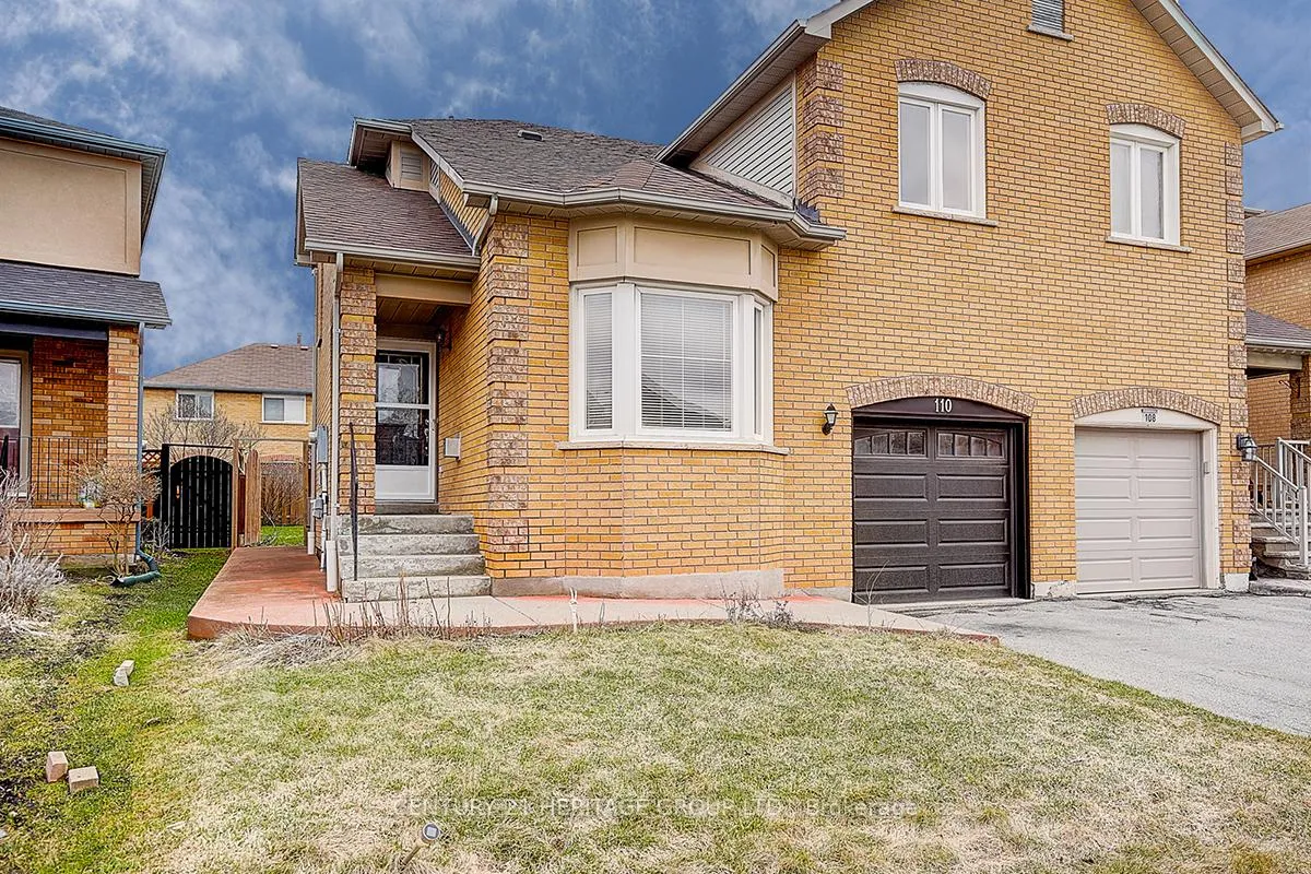 Photo 2 of 110 Dunoon Drive, Vaughan, Maple — HOMEH