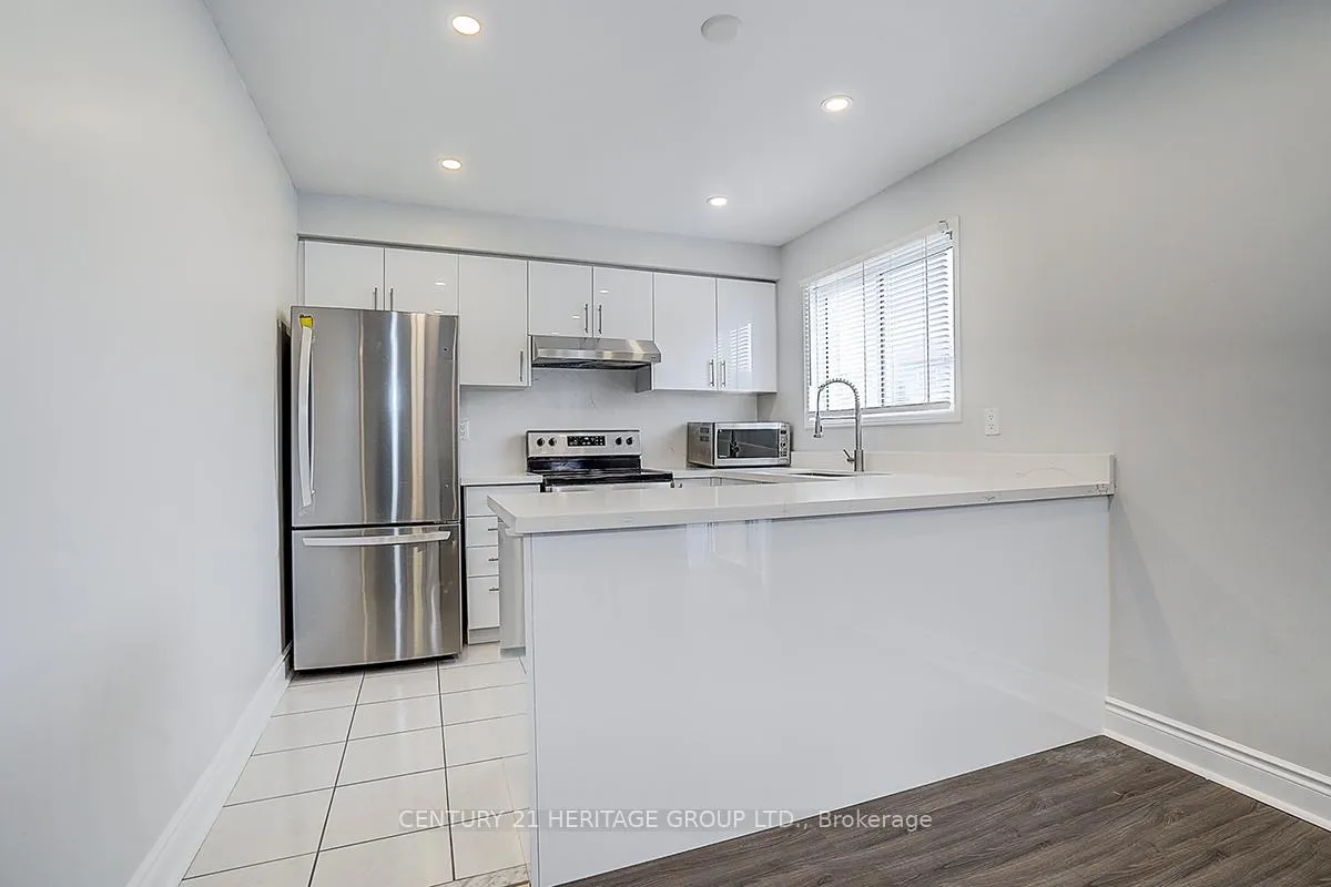 Photo 22 of 110 Dunoon Drive, Vaughan, Maple — HOMEH