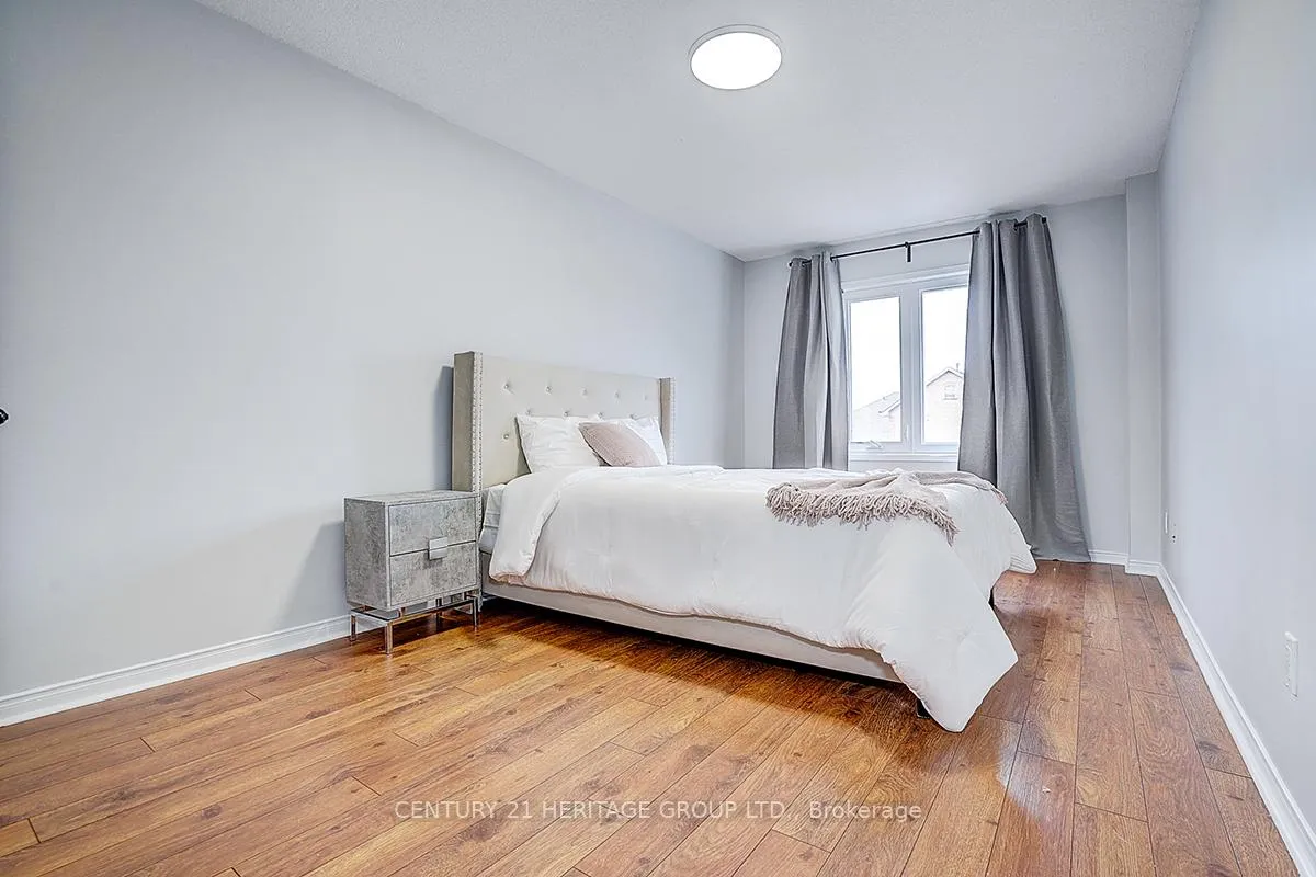 Photo 25 of 110 Dunoon Drive, Vaughan, Maple — HOMEH