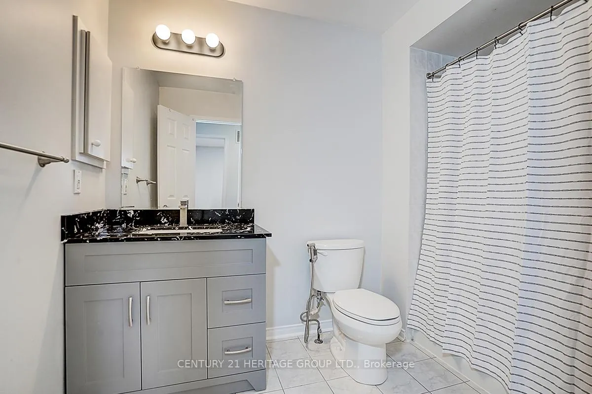 Photo 34 of 110 Dunoon Drive, Vaughan, Maple — HOMEH