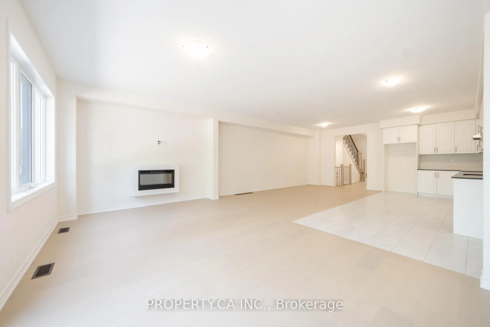 Photo 12 of 52 Rumi Court, Vaughan, Patterson — HOMEH