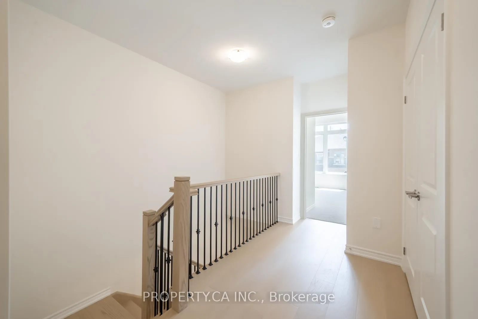 Photo 14 of 52 Rumi Court, Vaughan, Patterson — HOMEH