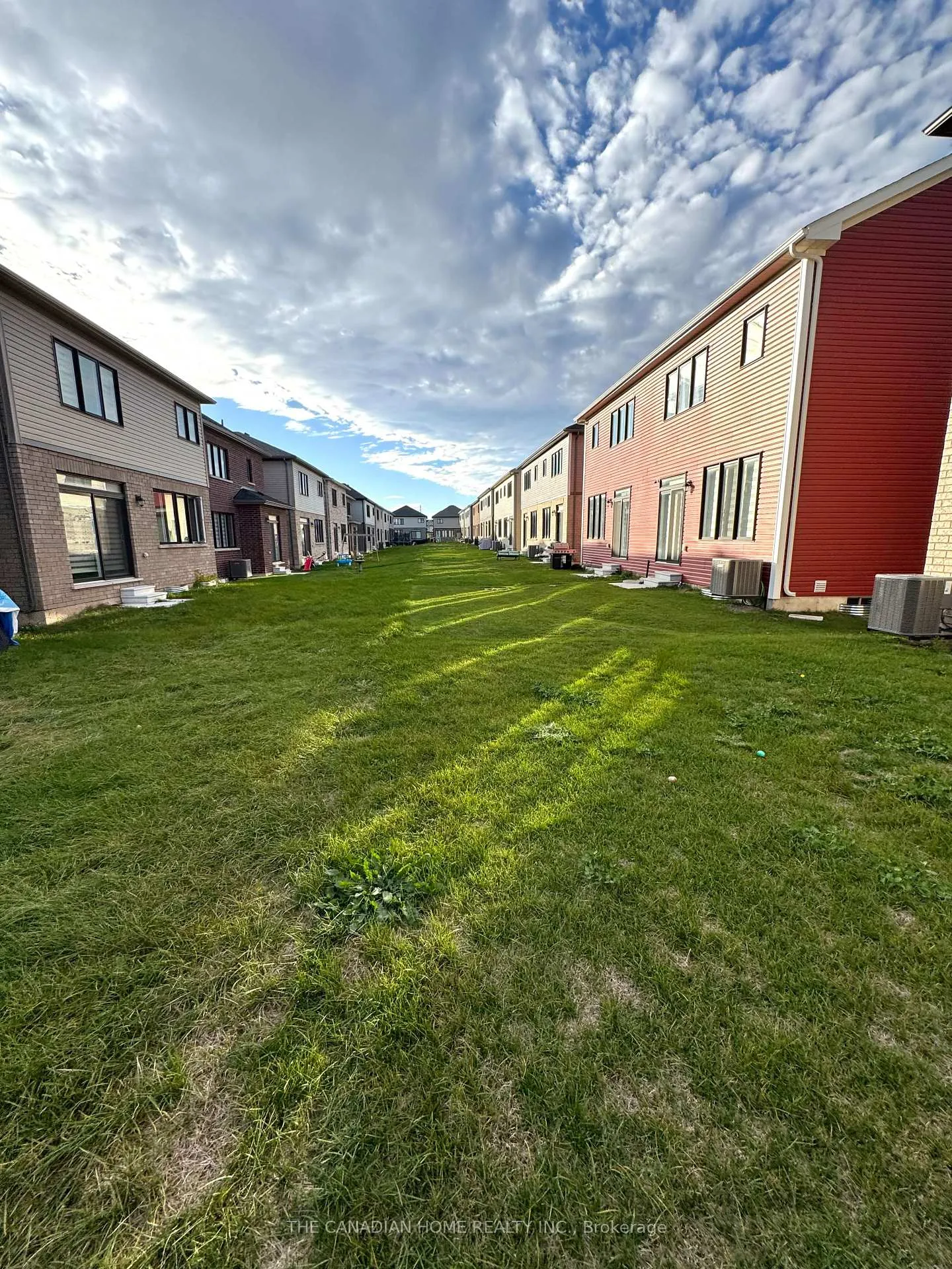 Photo 49 of 10 Sunflower Crescent, Thorold, Hurricane/Merrittville — HOMEH