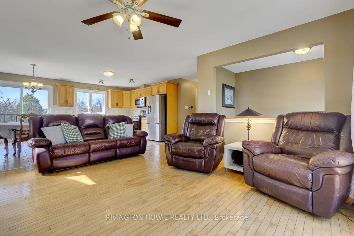 Photo 5 of 55 Creek Drive, Ottawa, Fitzroy — HOMEH
