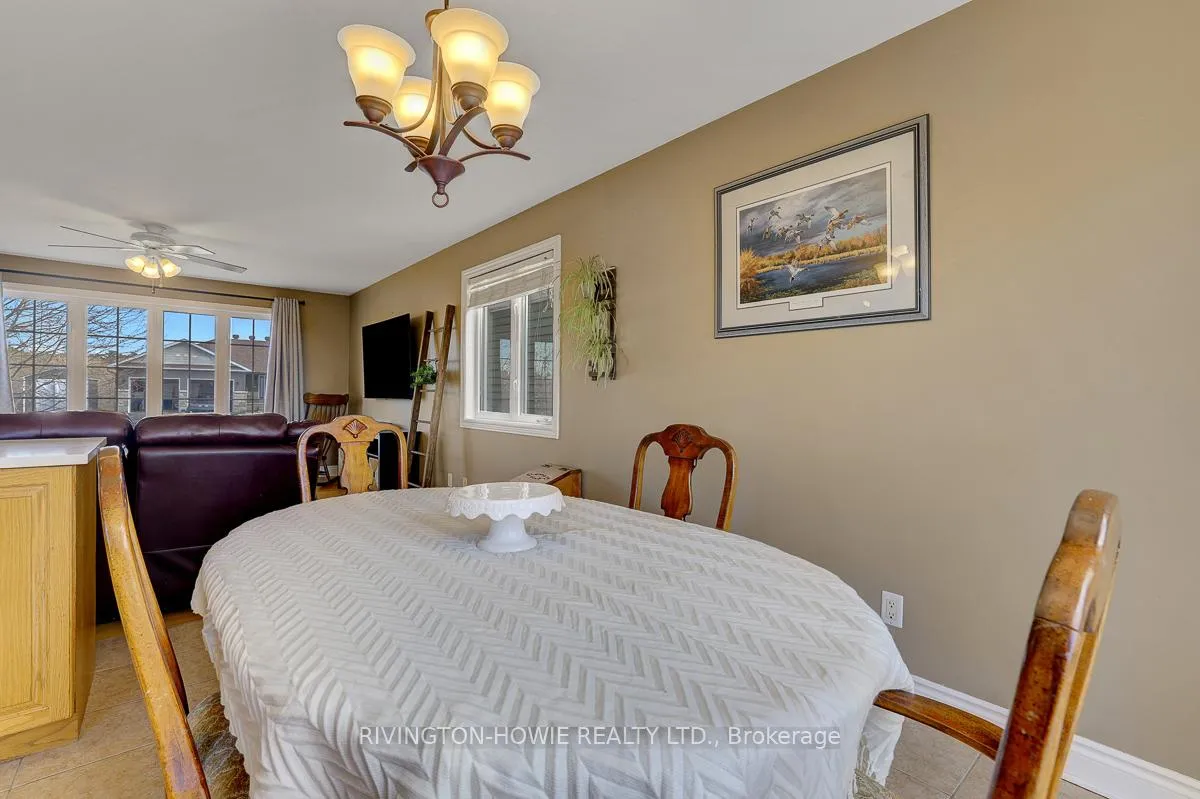 Photo 10 of 55 Creek Drive, Ottawa, Fitzroy — HOMEH