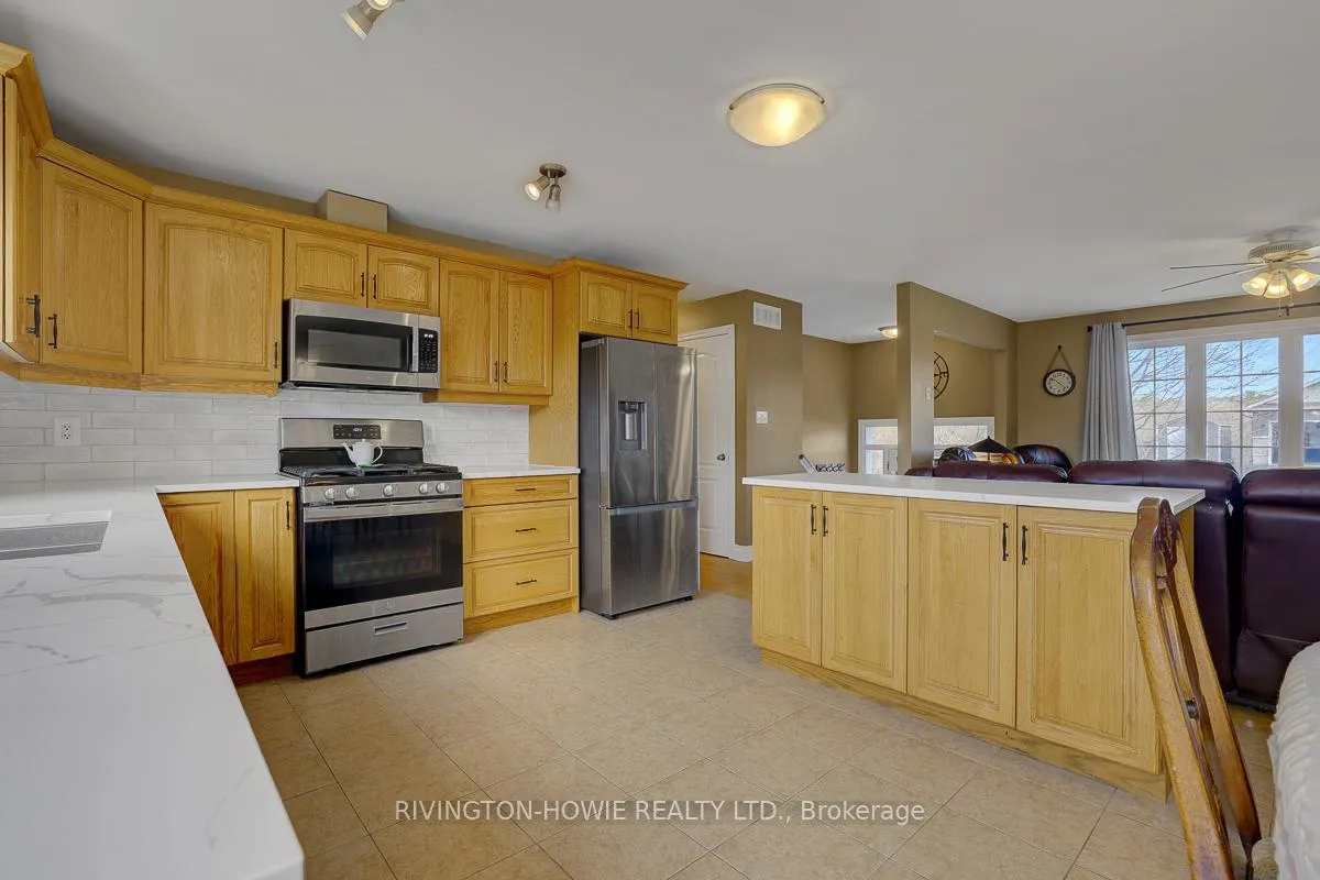 Photo 11 of 55 Creek Drive, Ottawa, Fitzroy — HOMEH