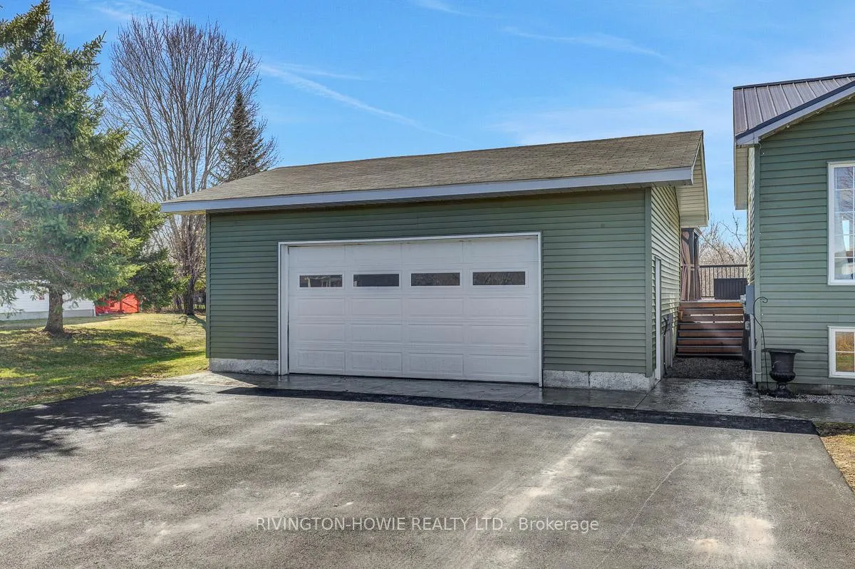 Photo 30 of 55 Creek Drive, Ottawa, Fitzroy — HOMEH