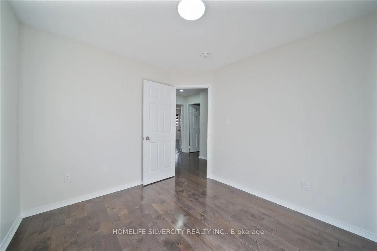 Photo 14 of 6 Bentgrass Lane, Brampton, Snelgrove — HOMEH
