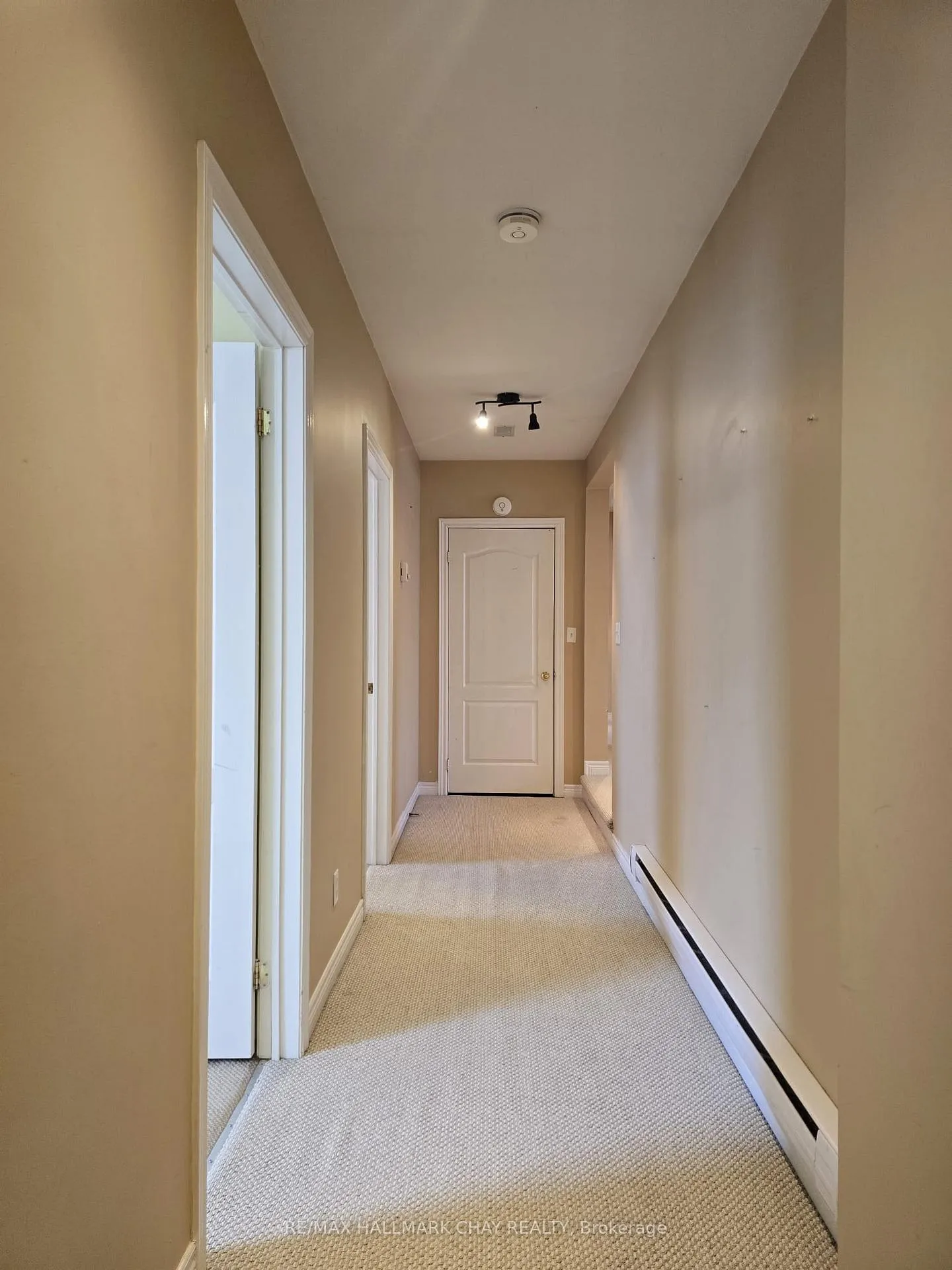 Photo 2 of Unit B, 178 Mill Street, Clearview, Creemore — HOMEH