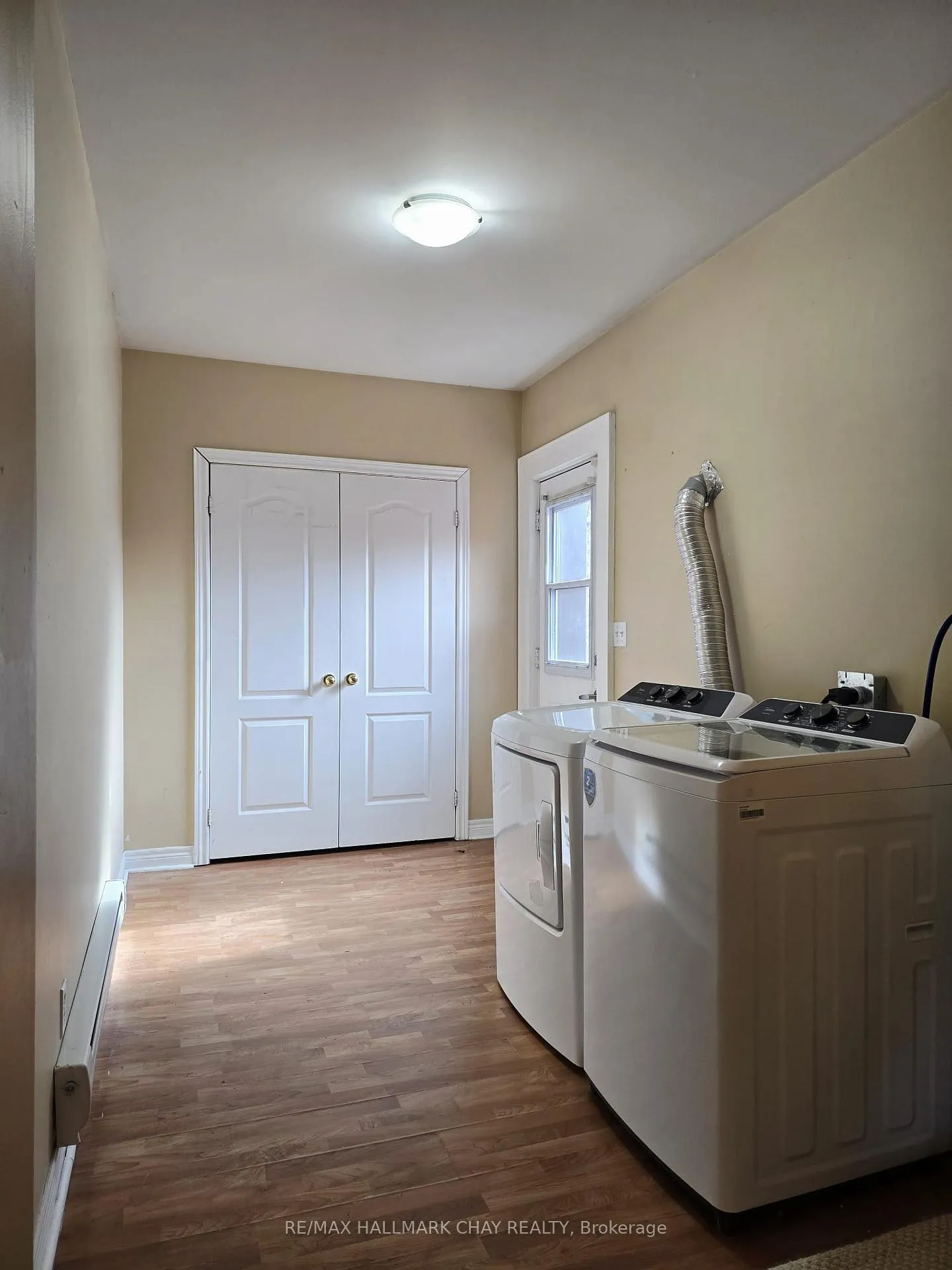 Photo 11 of Unit B, 178 Mill Street, Clearview, Creemore — HOMEH
