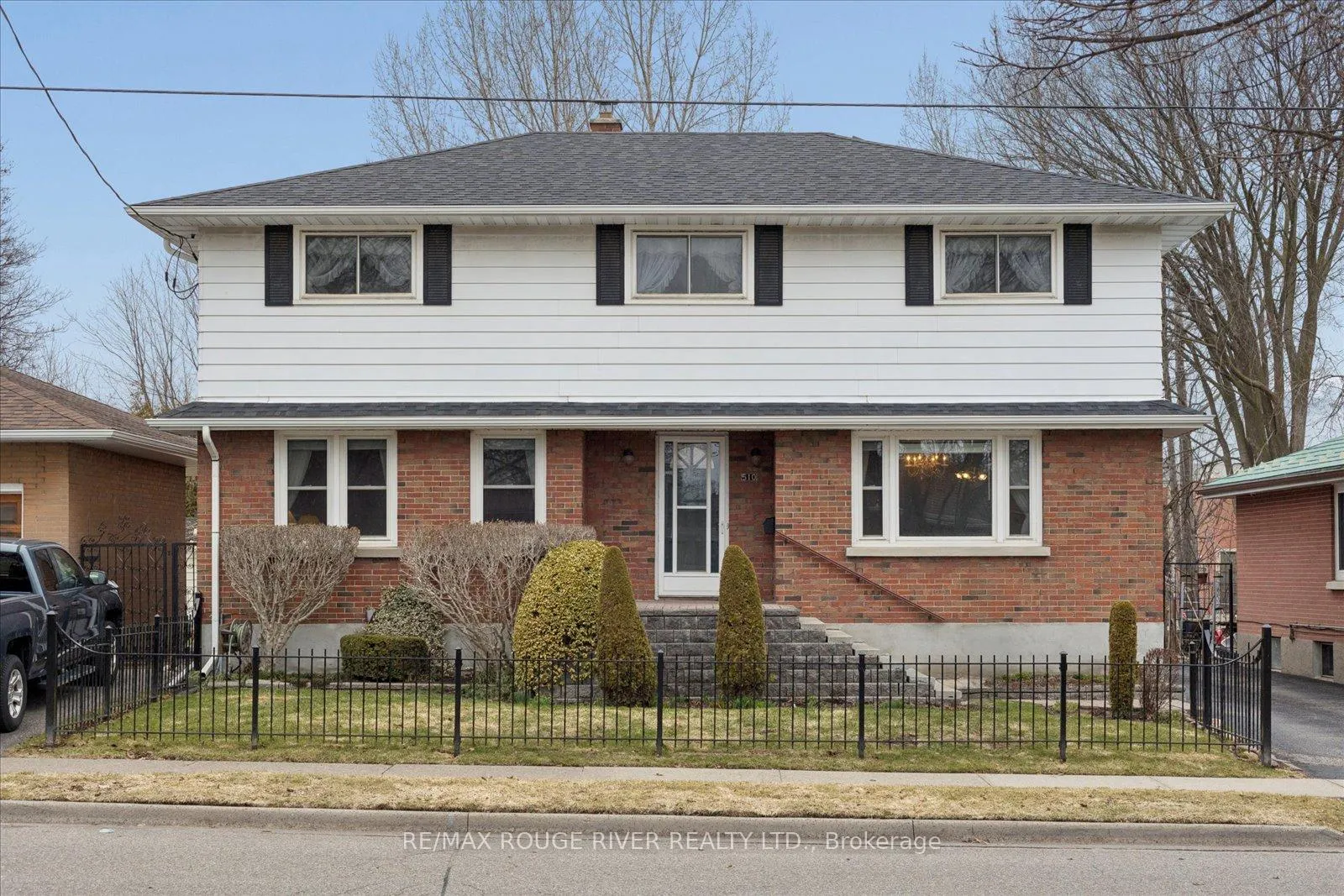 Photo 2 of 510 Dunkirk Avenue, Oshawa, Central — HOMEH