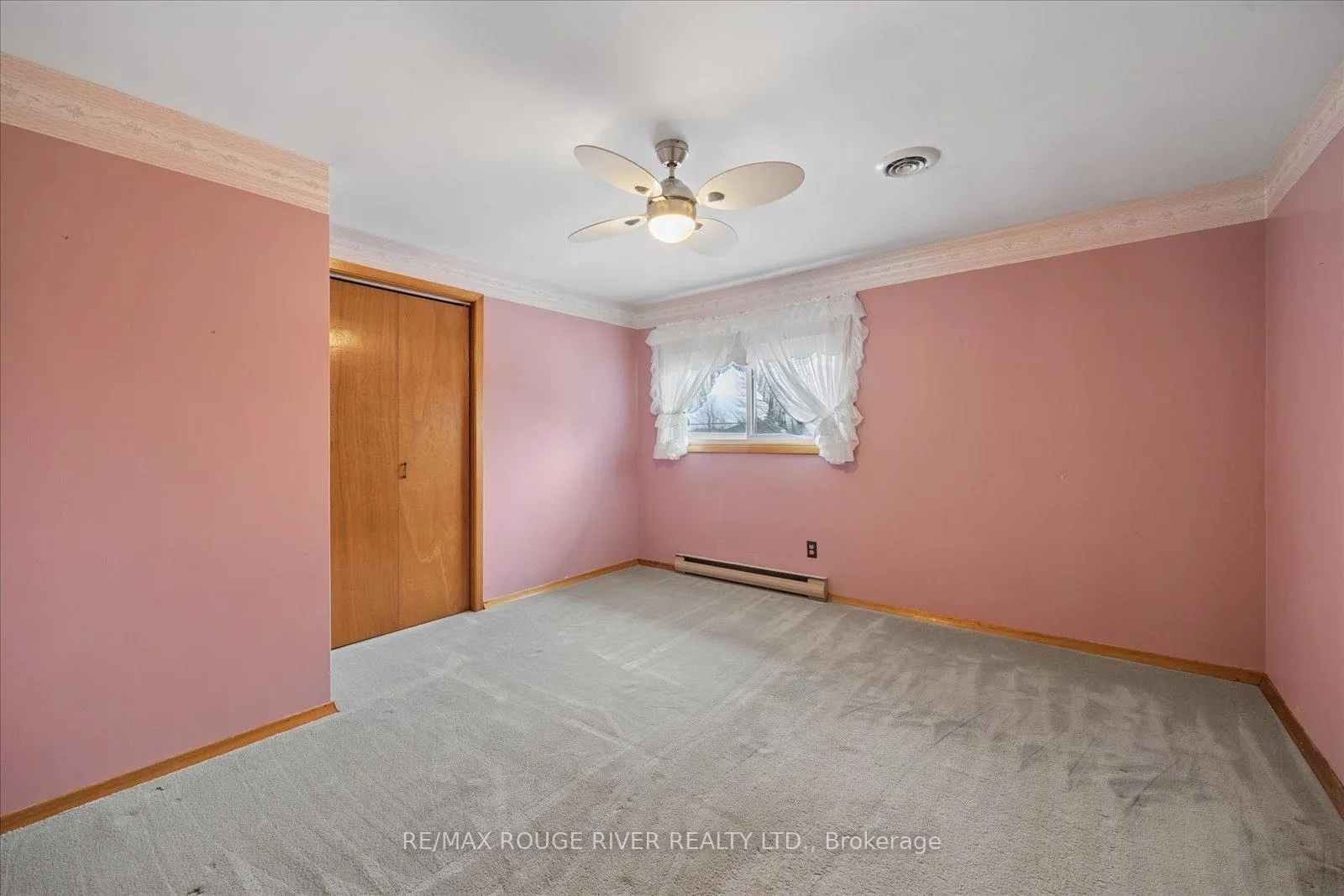 Photo 25 of 510 Dunkirk Avenue, Oshawa, Central — HOMEH