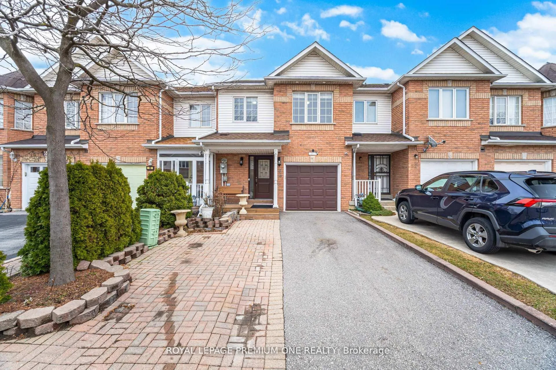 Photo 2 of 64 Mare Crescent, Etobicoke, West Humber-Clairville — HOMEH