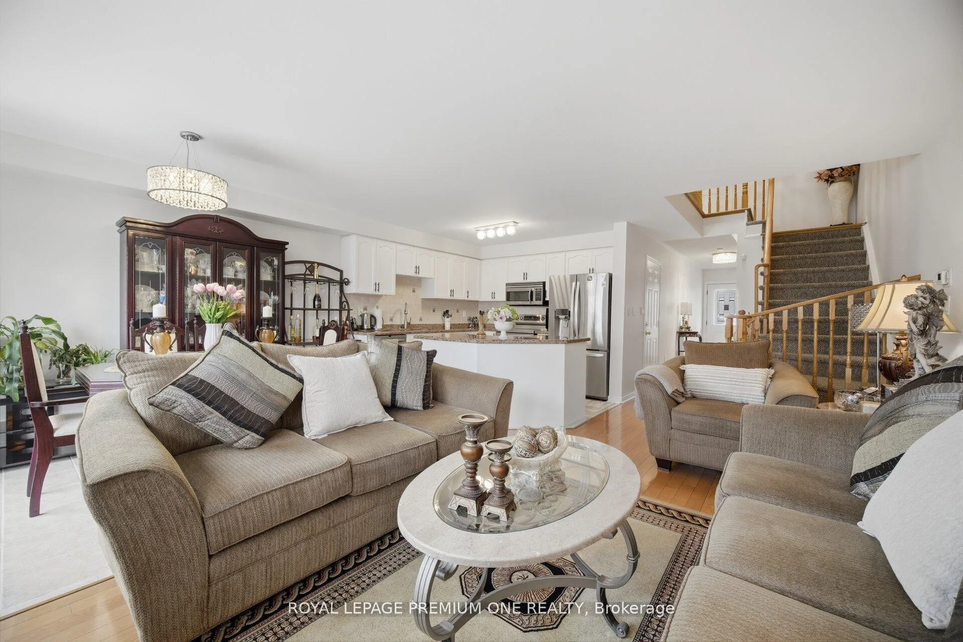 Photo 7 of 64 Mare Crescent, Etobicoke, West Humber-Clairville — HOMEH