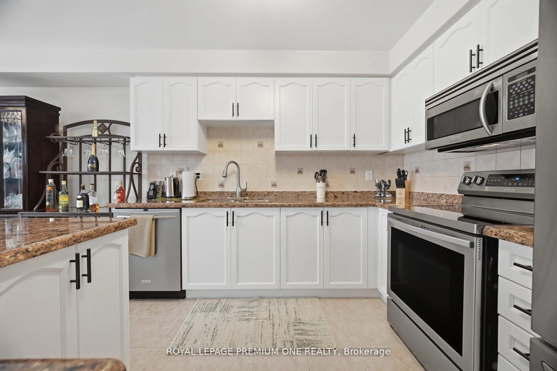 Photo 14 of 64 Mare Crescent, Etobicoke, West Humber-Clairville — HOMEH
