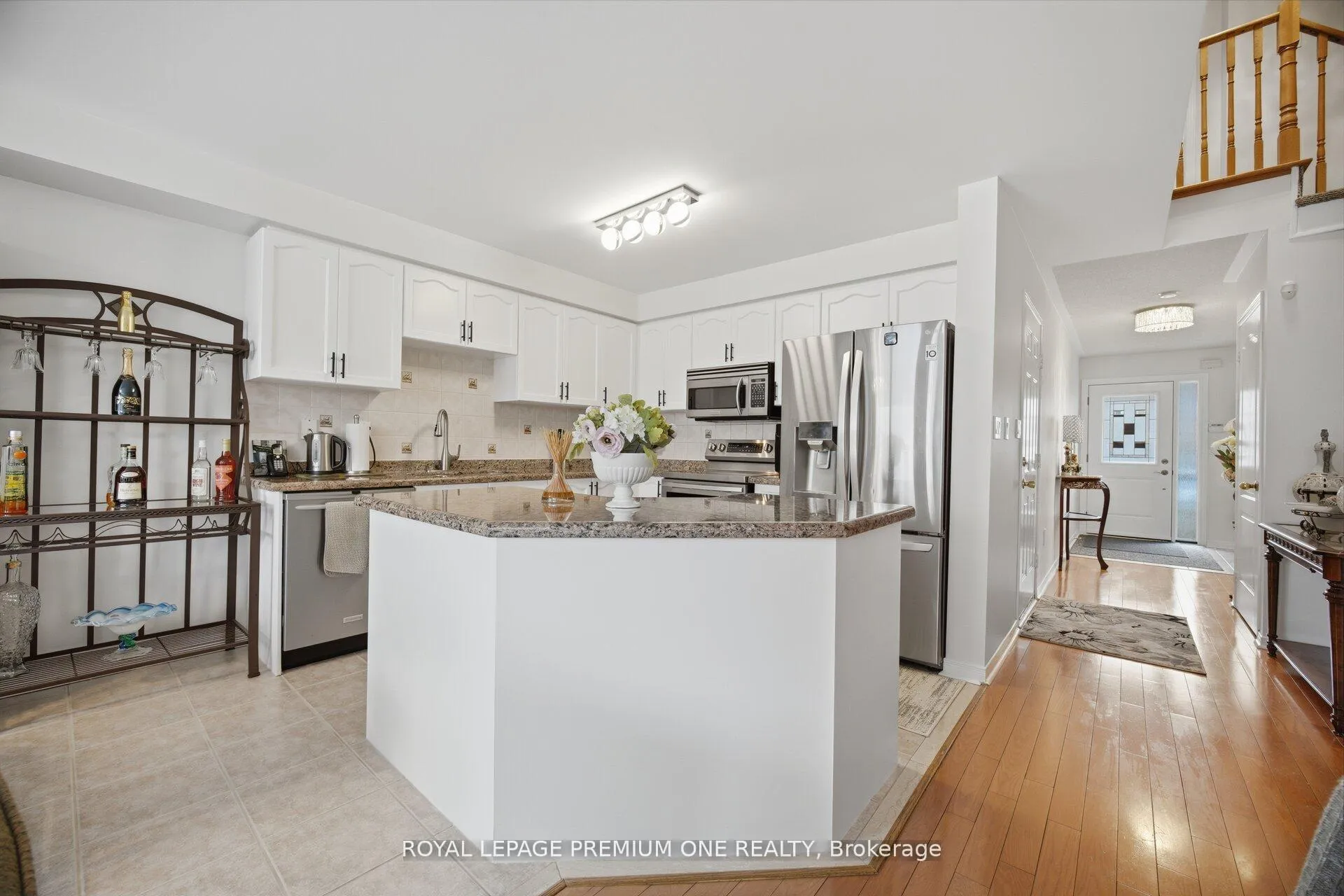 Photo 16 of 64 Mare Crescent, Etobicoke, West Humber-Clairville — HOMEH