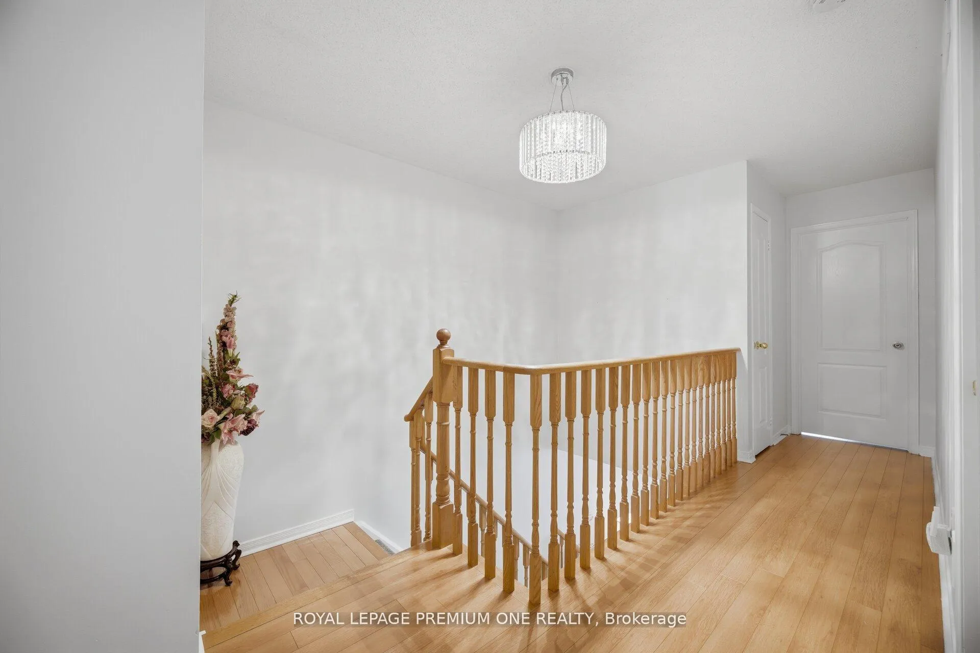 Photo 20 of 64 Mare Crescent, Etobicoke, West Humber-Clairville — HOMEH