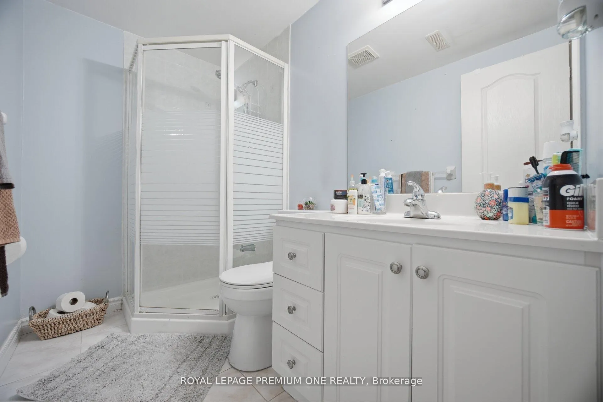 Photo 42 of 64 Mare Crescent, Etobicoke, West Humber-Clairville — HOMEH