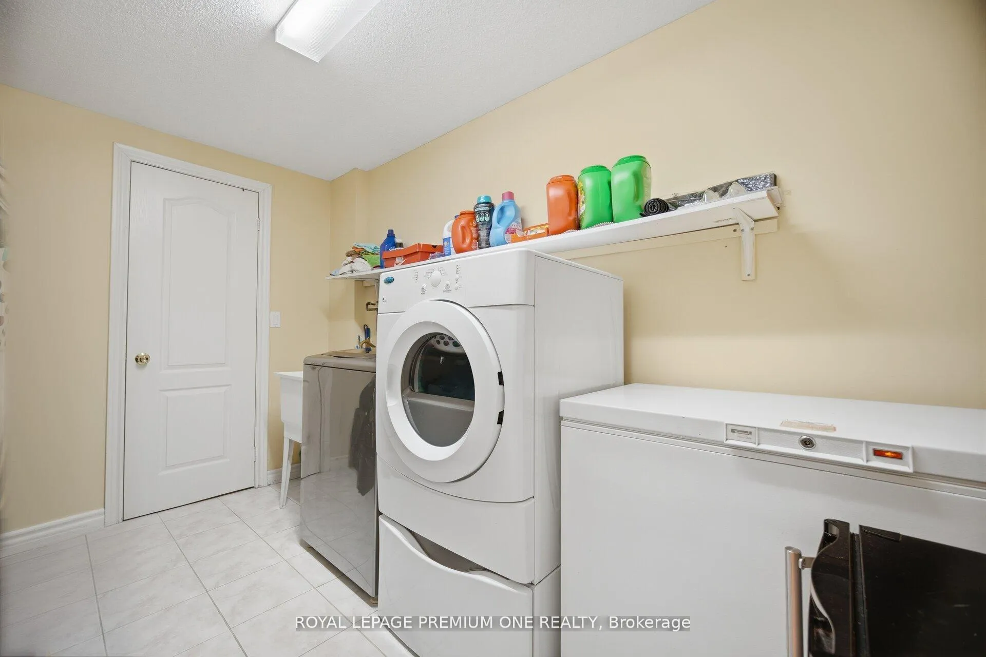 Photo 45 of 64 Mare Crescent, Etobicoke, West Humber-Clairville — HOMEH