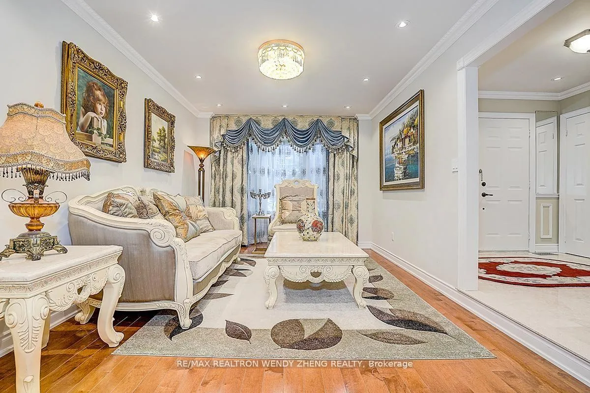 Photo 5 of 19 Baycliffe Road, Markham, Unionville — HOMEH