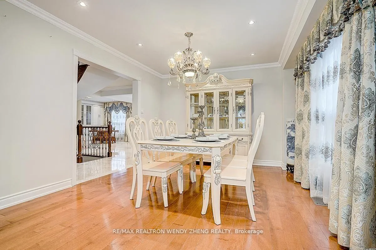 Photo 8 of 19 Baycliffe Road, Markham, Unionville — HOMEH