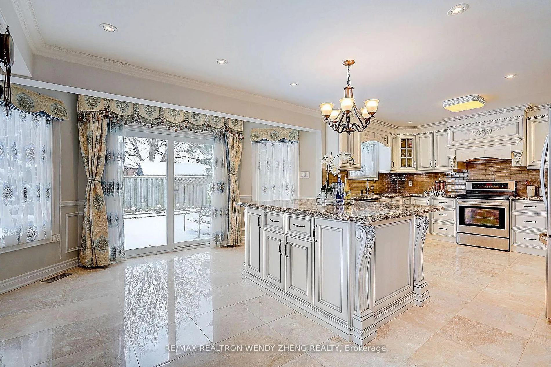 Photo 13 of 19 Baycliffe Road, Markham, Unionville — HOMEH