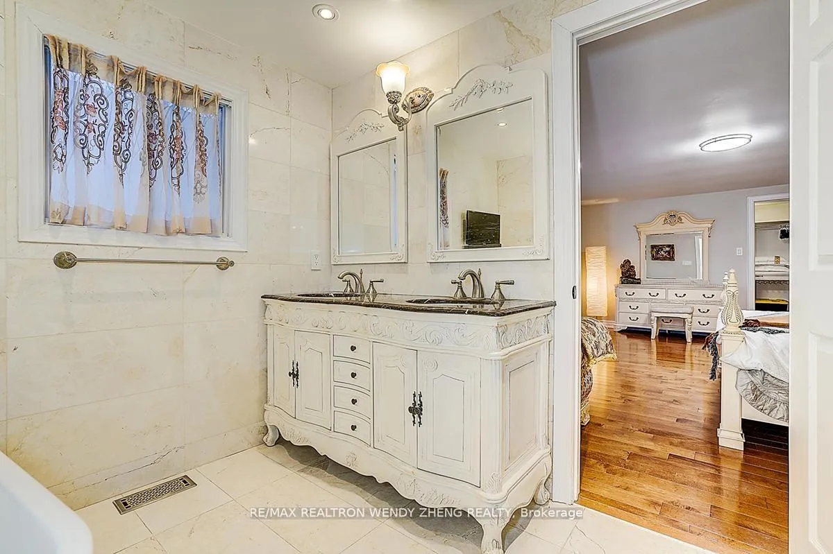Photo 26 of 19 Baycliffe Road, Markham, Unionville — HOMEH