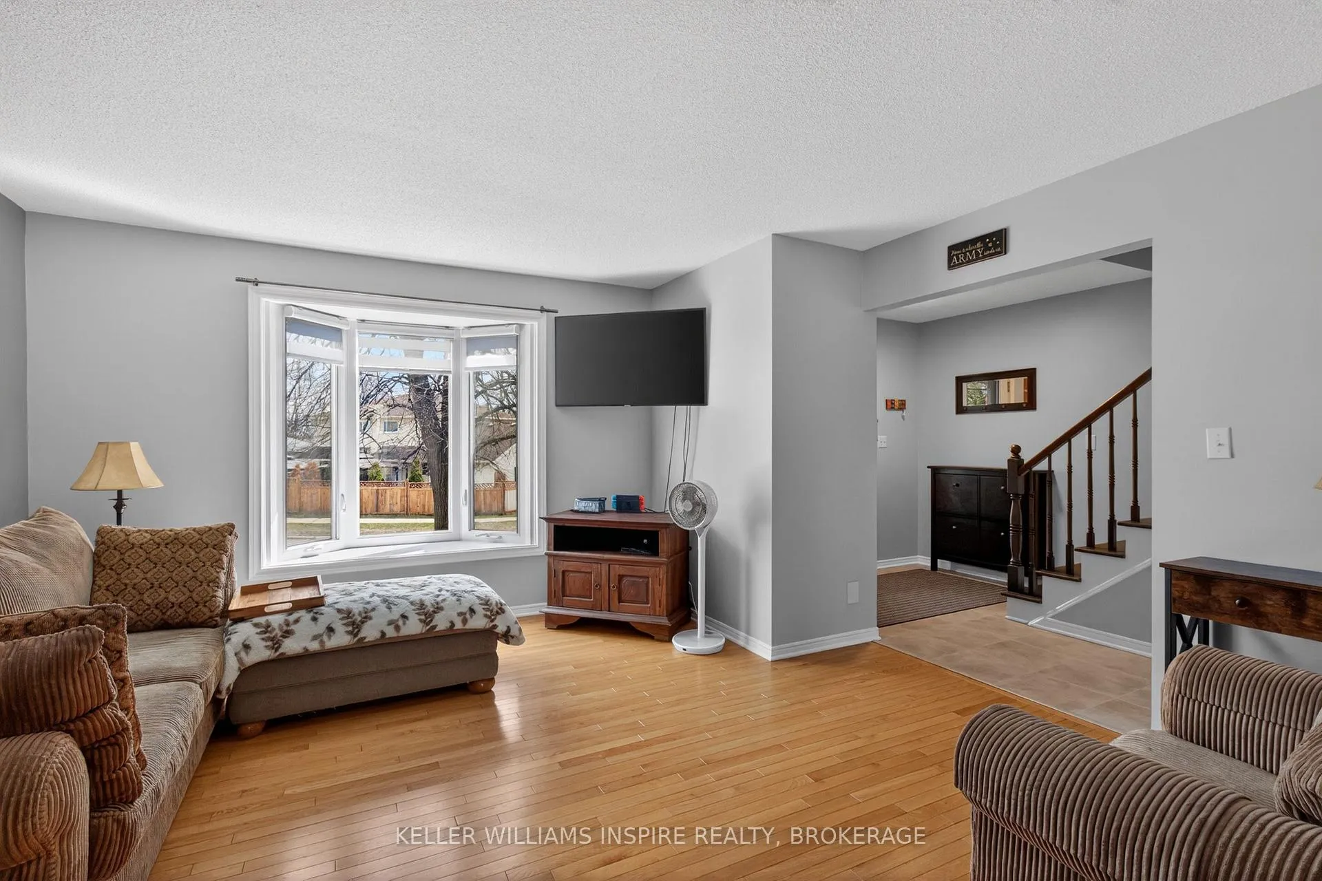 Photo 5 of 4 Terraceview Road, Kingston, Rideau — HOMEH