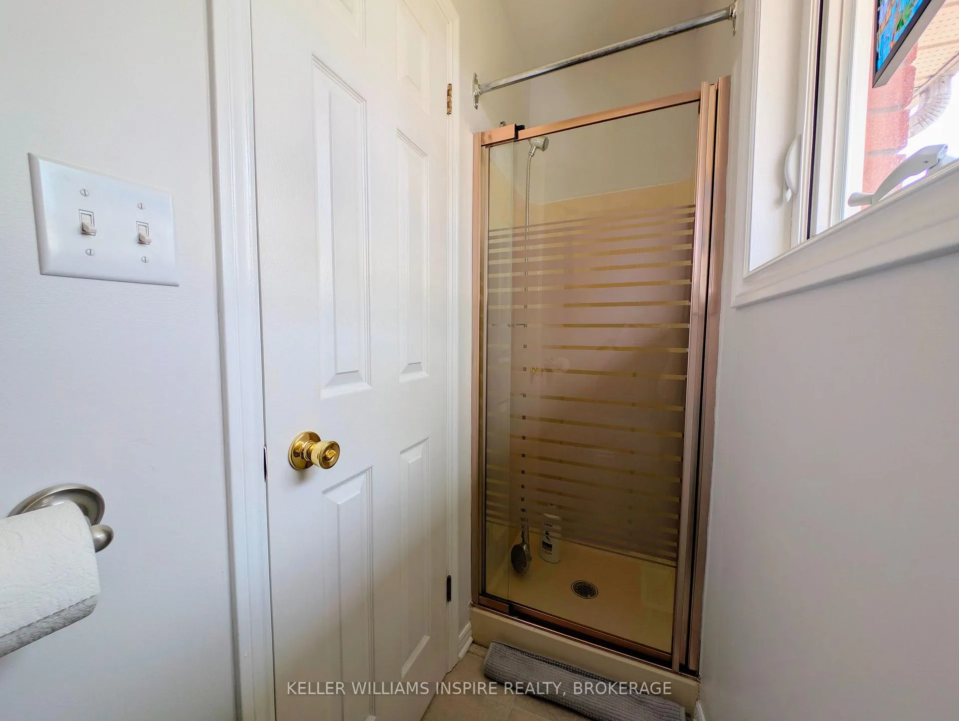 Photo 10 of 4 Terraceview Road, Kingston, Rideau — HOMEH