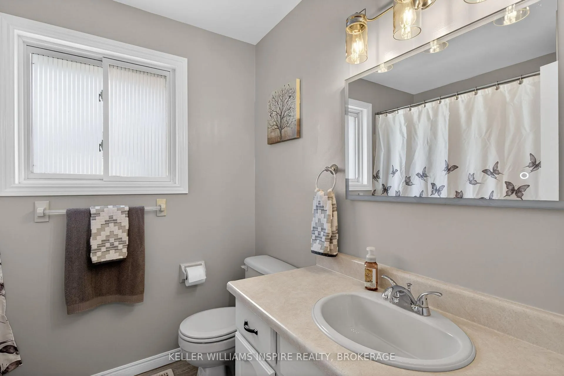 Photo 11 of 4 Terraceview Road, Kingston, Rideau — HOMEH