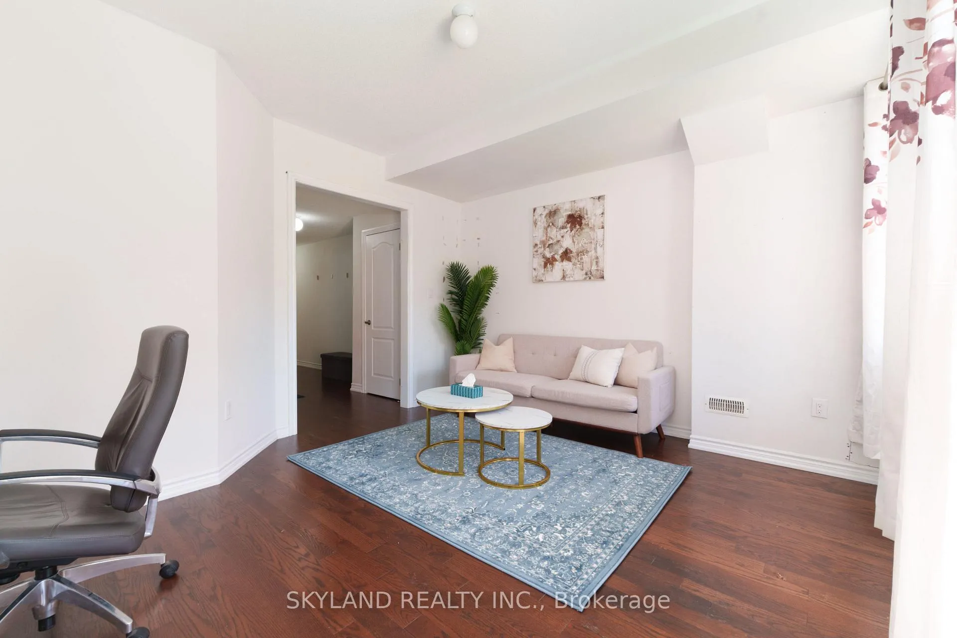 Photo 8 of 44 Hyderabad Lane, Markham, Greensborough — HOMEH