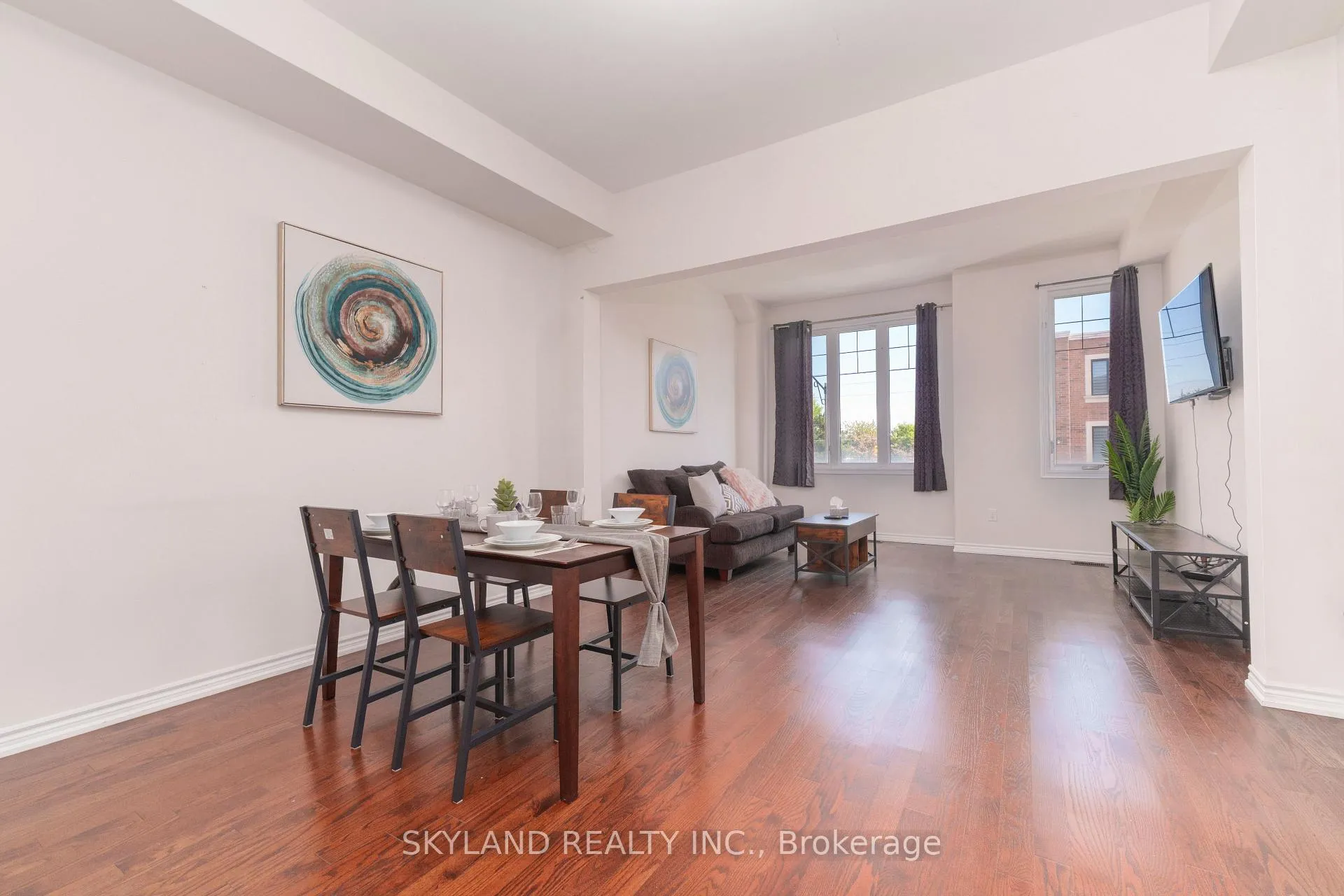 Photo 10 of 44 Hyderabad Lane, Markham, Greensborough — HOMEH
