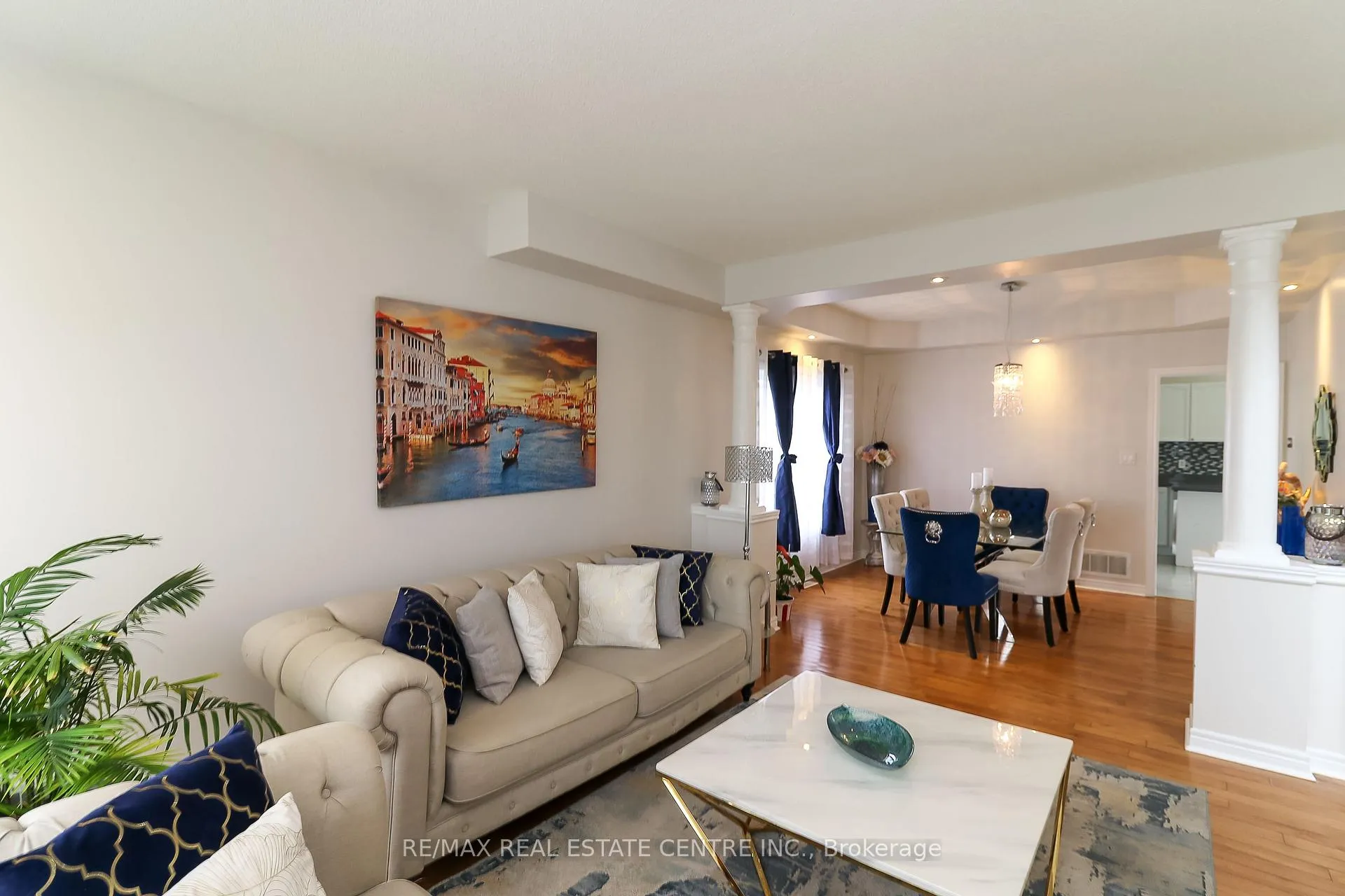 Photo 14 of 1 Sandringham Drive, Barrie, Innis-Shore — HOMEH