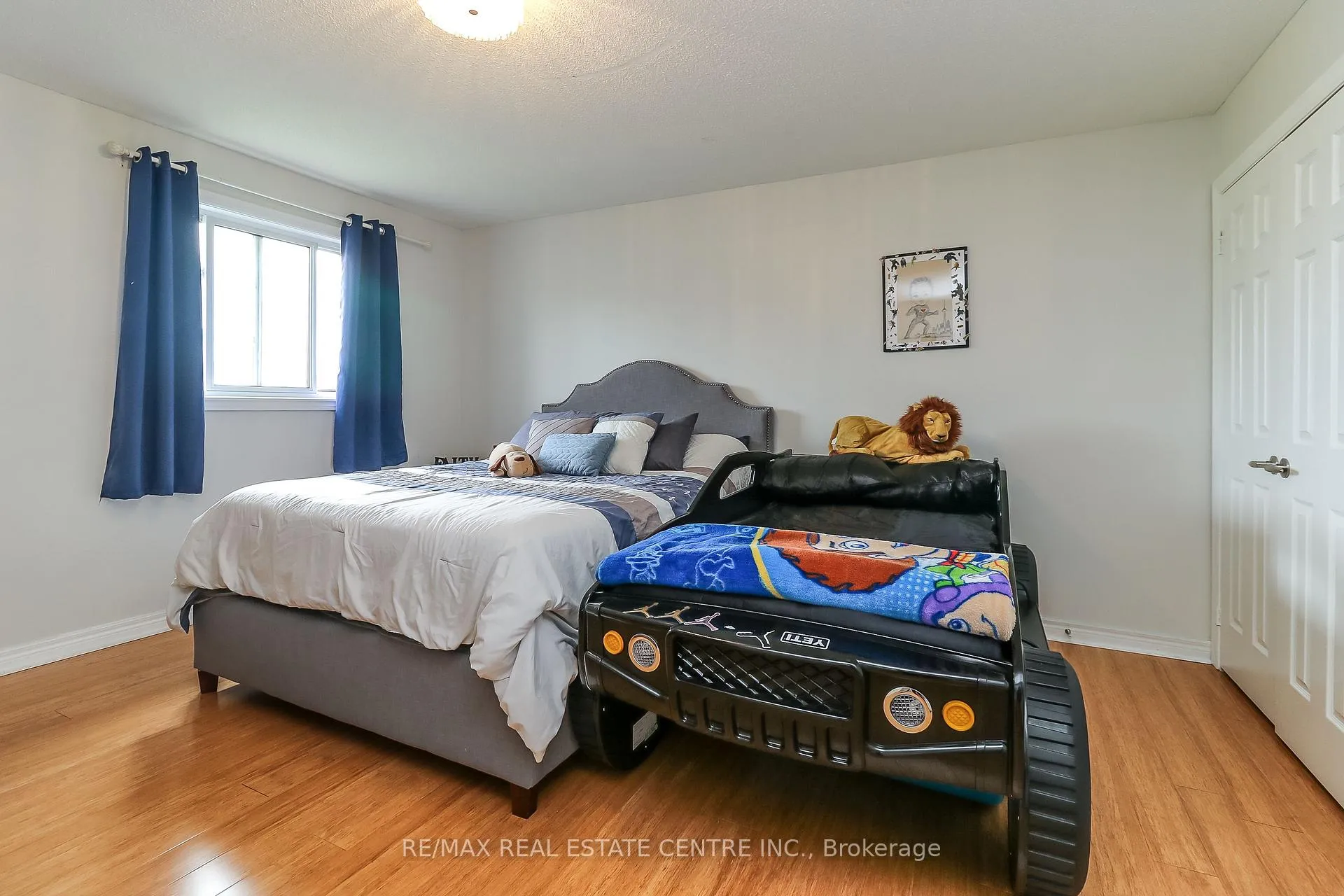 Photo 25 of 1 Sandringham Drive, Barrie, Innis-Shore — HOMEH