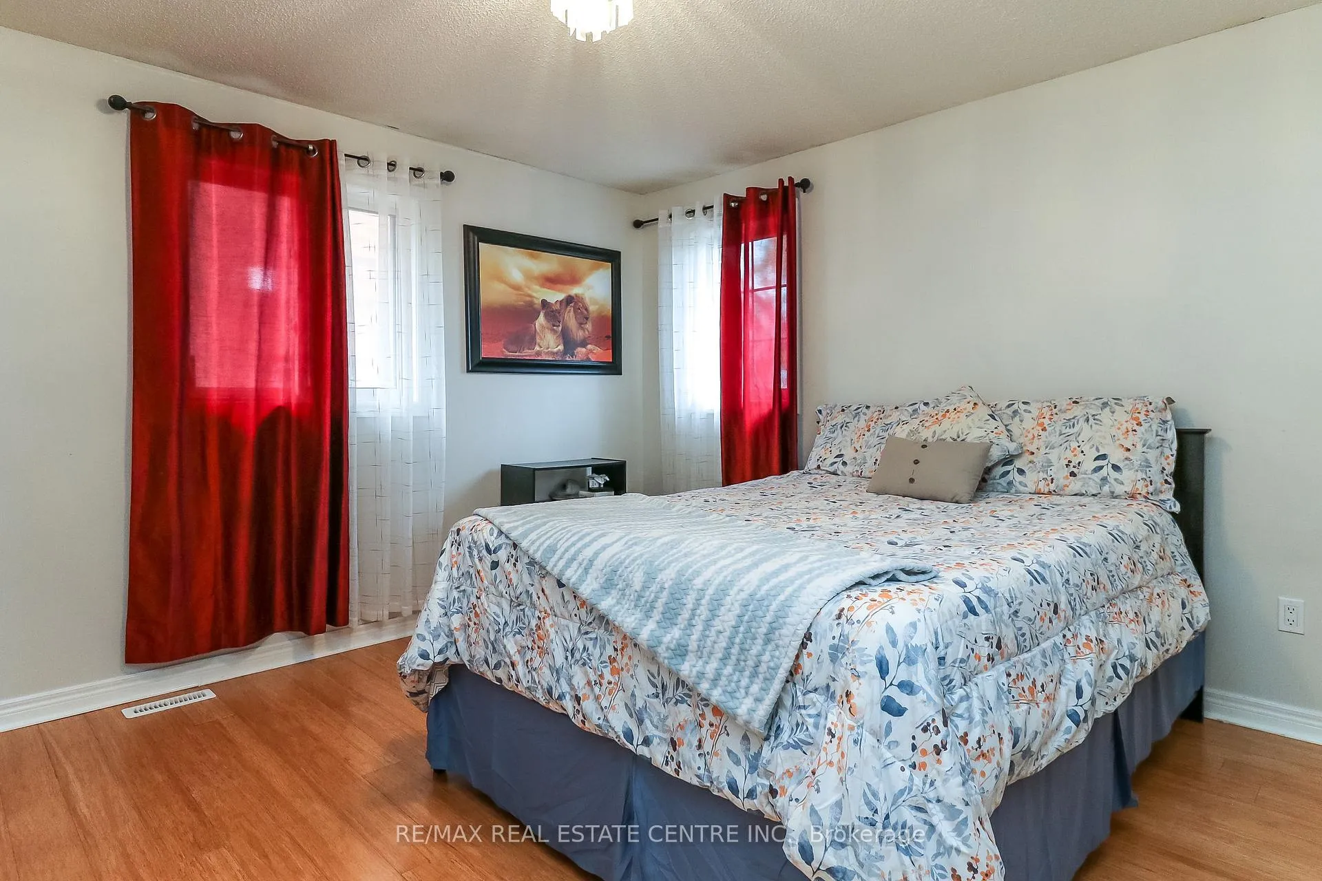 Photo 26 of 1 Sandringham Drive, Barrie, Innis-Shore — HOMEH