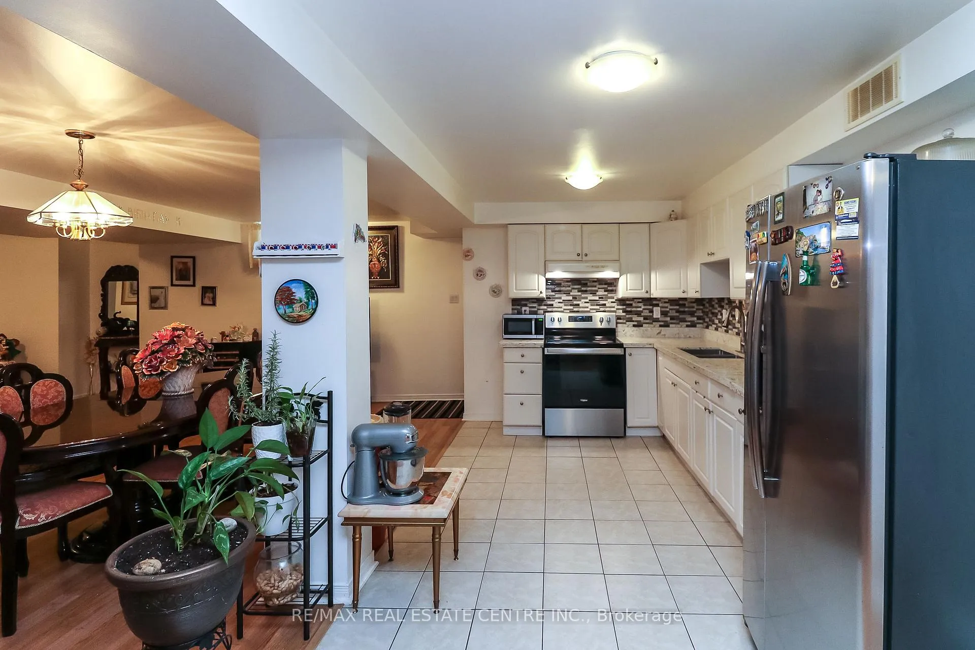 Photo 36 of 1 Sandringham Drive, Barrie, Innis-Shore — HOMEH