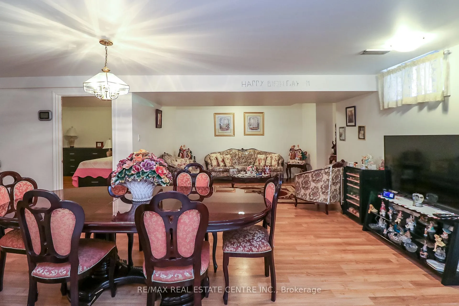 Photo 38 of 1 Sandringham Drive, Barrie, Innis-Shore — HOMEH
