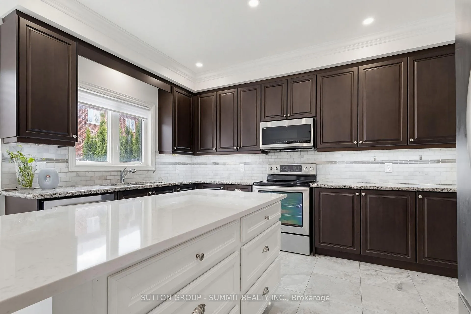 Photo 10 of 7 Attridge Crescent, Hamilton, Waterdown — HOMEH