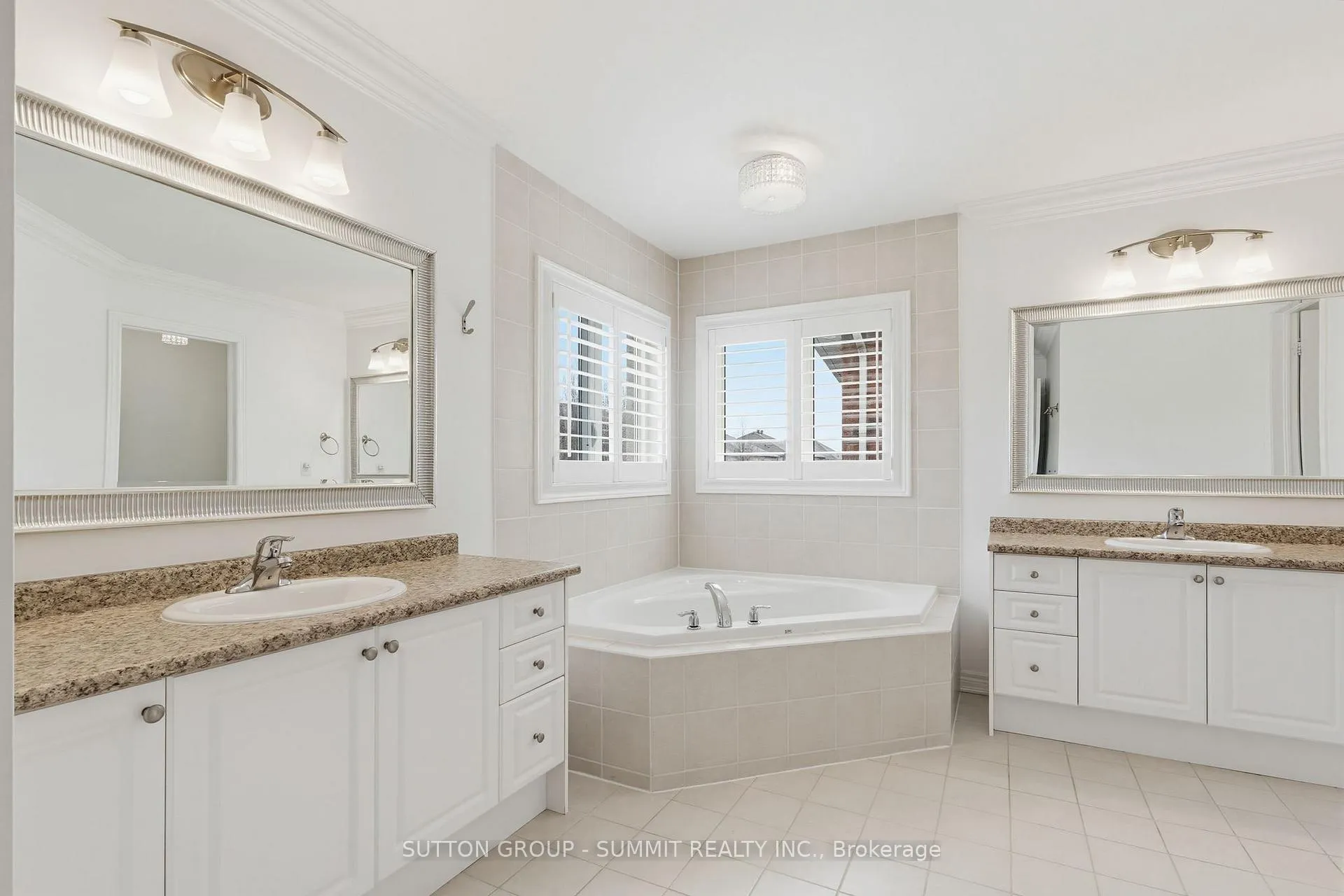 Photo 24 of 7 Attridge Crescent, Hamilton, Waterdown — HOMEH