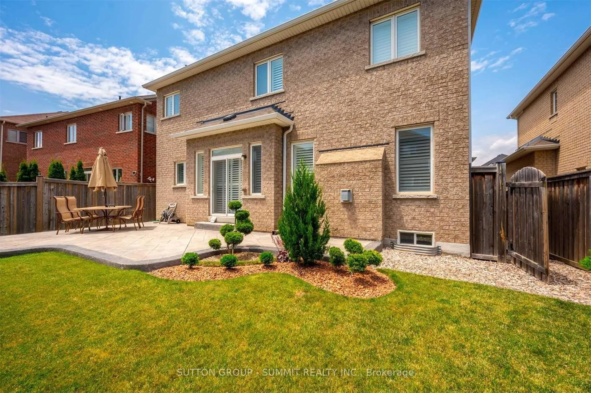 Photo 34 of 7 Attridge Crescent, Hamilton, Waterdown — HOMEH