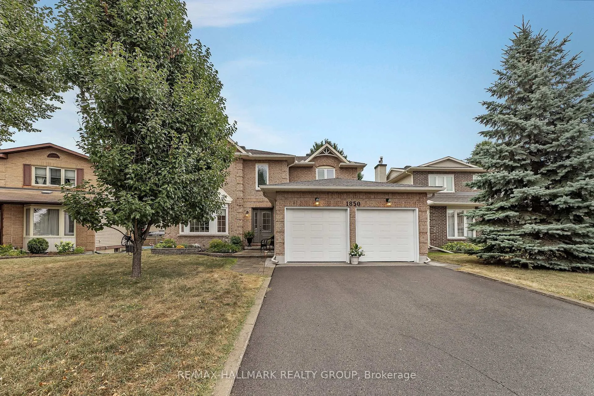 Photo 1 of 1850 Thornecrest Street, Ottawa, Chapel Hill — HOMEH