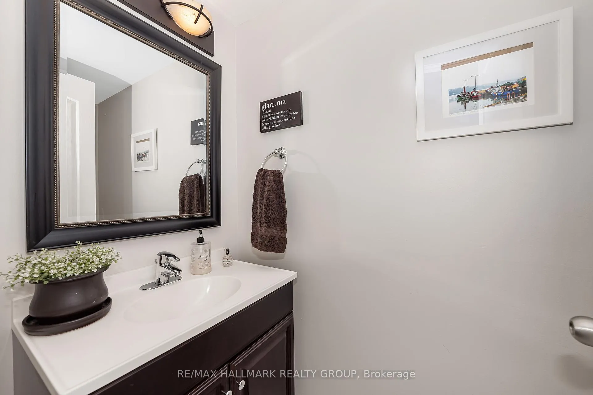 Photo 22 of 1850 Thornecrest Street, Ottawa, Chapel Hill — HOMEH