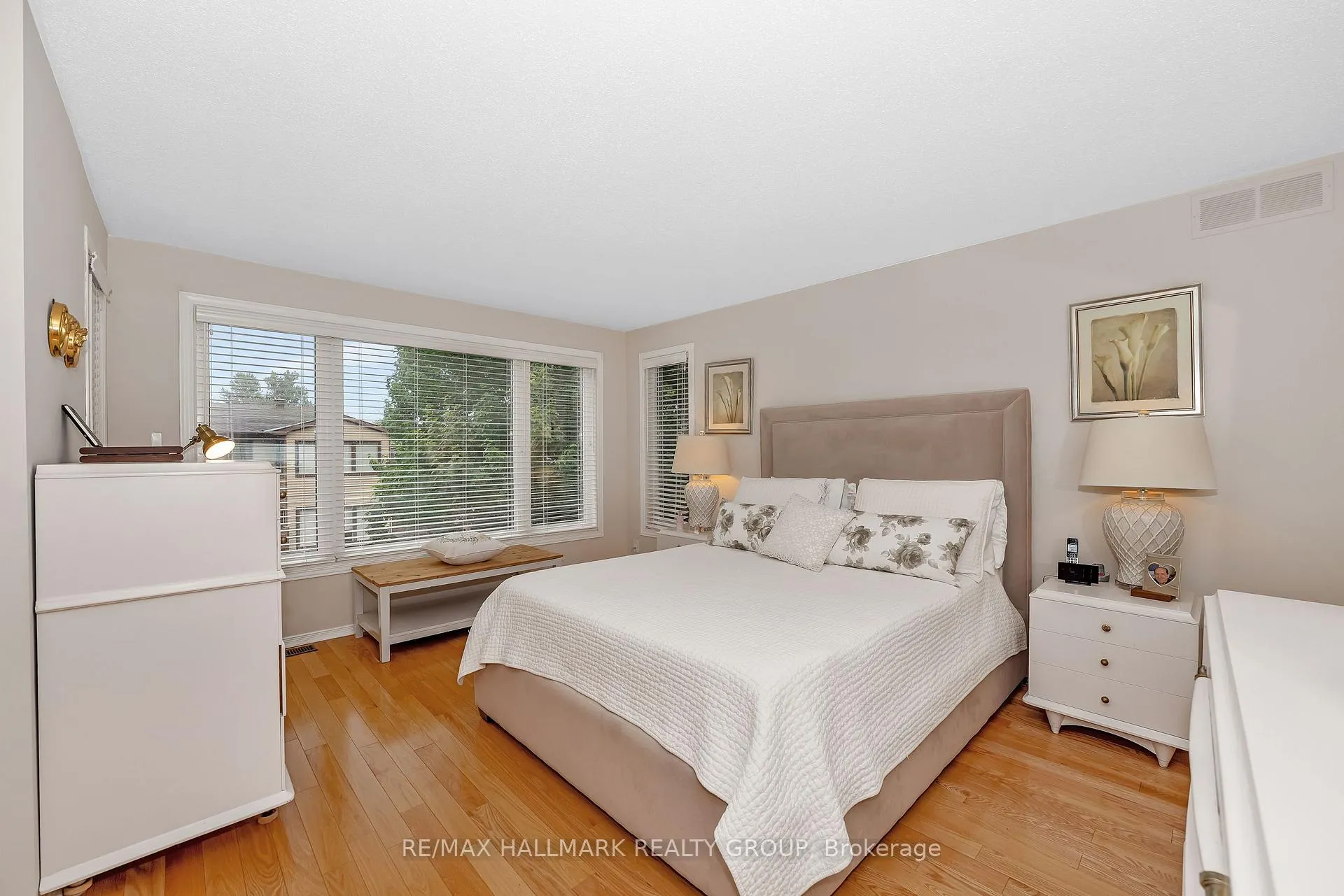 Photo 23 of 1850 Thornecrest Street, Ottawa, Chapel Hill — HOMEH