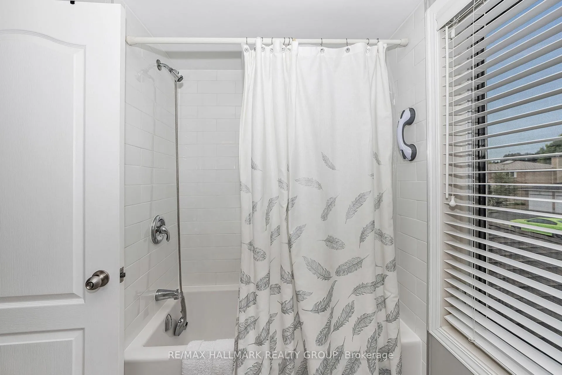 Photo 34 of 1850 Thornecrest Street, Ottawa, Chapel Hill — HOMEH