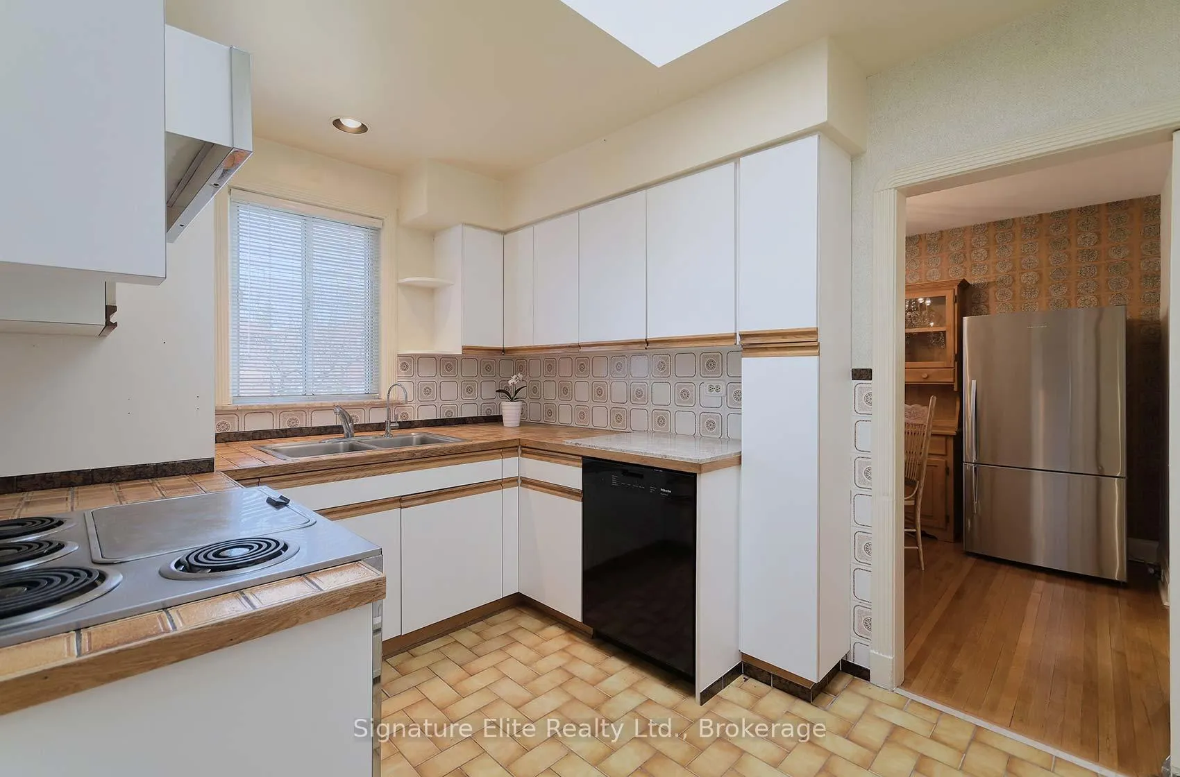 Photo 10 of 540 Atlas Avenue, Toronto, Oakwood Village — HOMEH