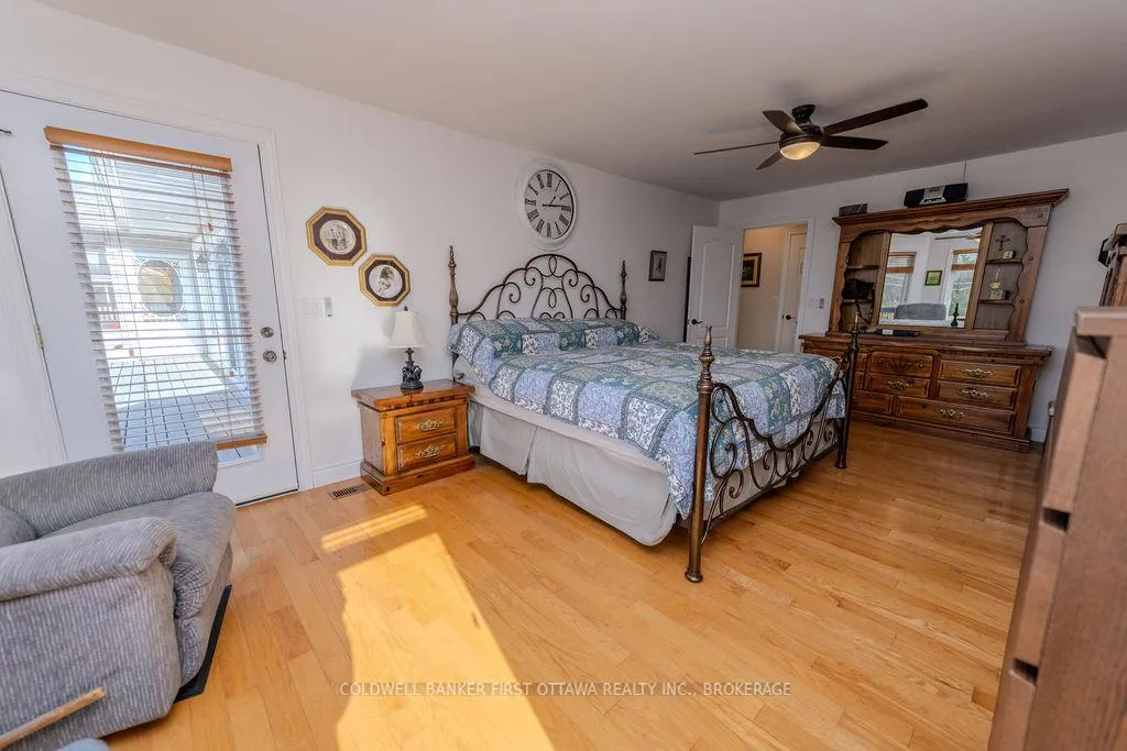 Photo 10 of 4987 Bedford Road, Frontenac, Frontenac South — HOMEH