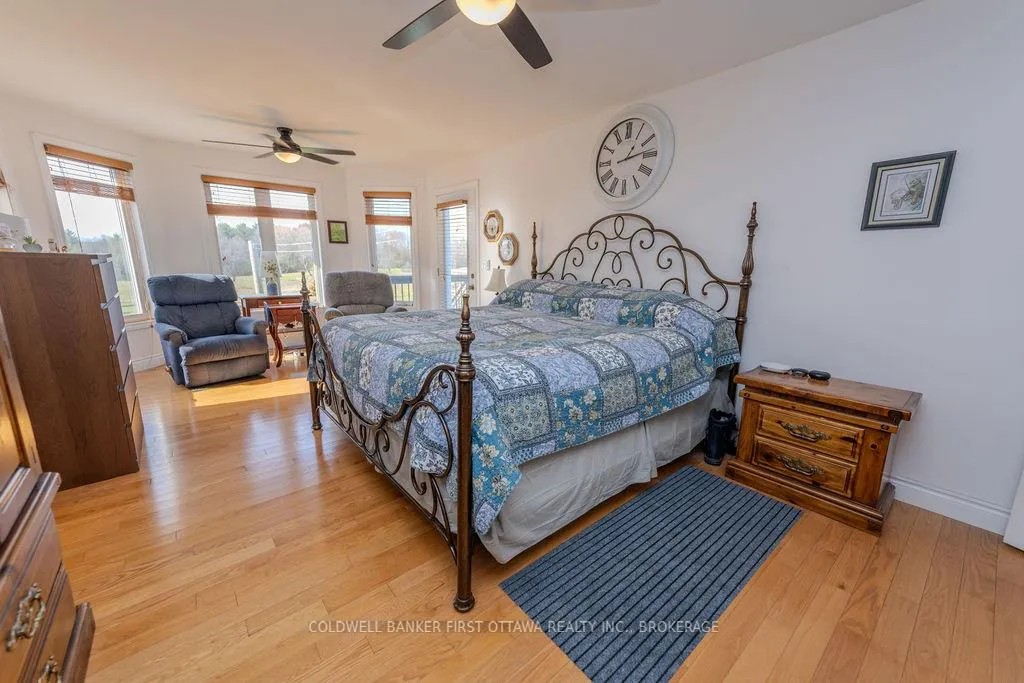 Photo 11 of 4987 Bedford Road, Frontenac, Frontenac South — HOMEH