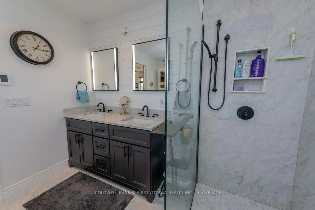 Photo 13 of 4987 Bedford Road, Frontenac, Frontenac South — HOMEH