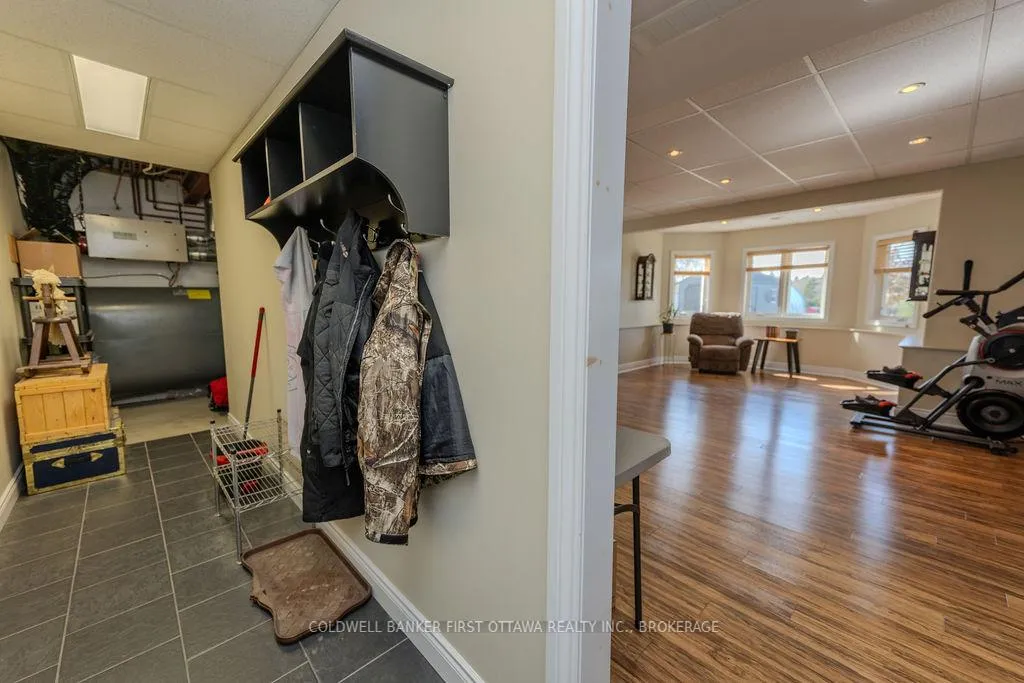 Photo 32 of 4987 Bedford Road, Frontenac, Frontenac South — HOMEH