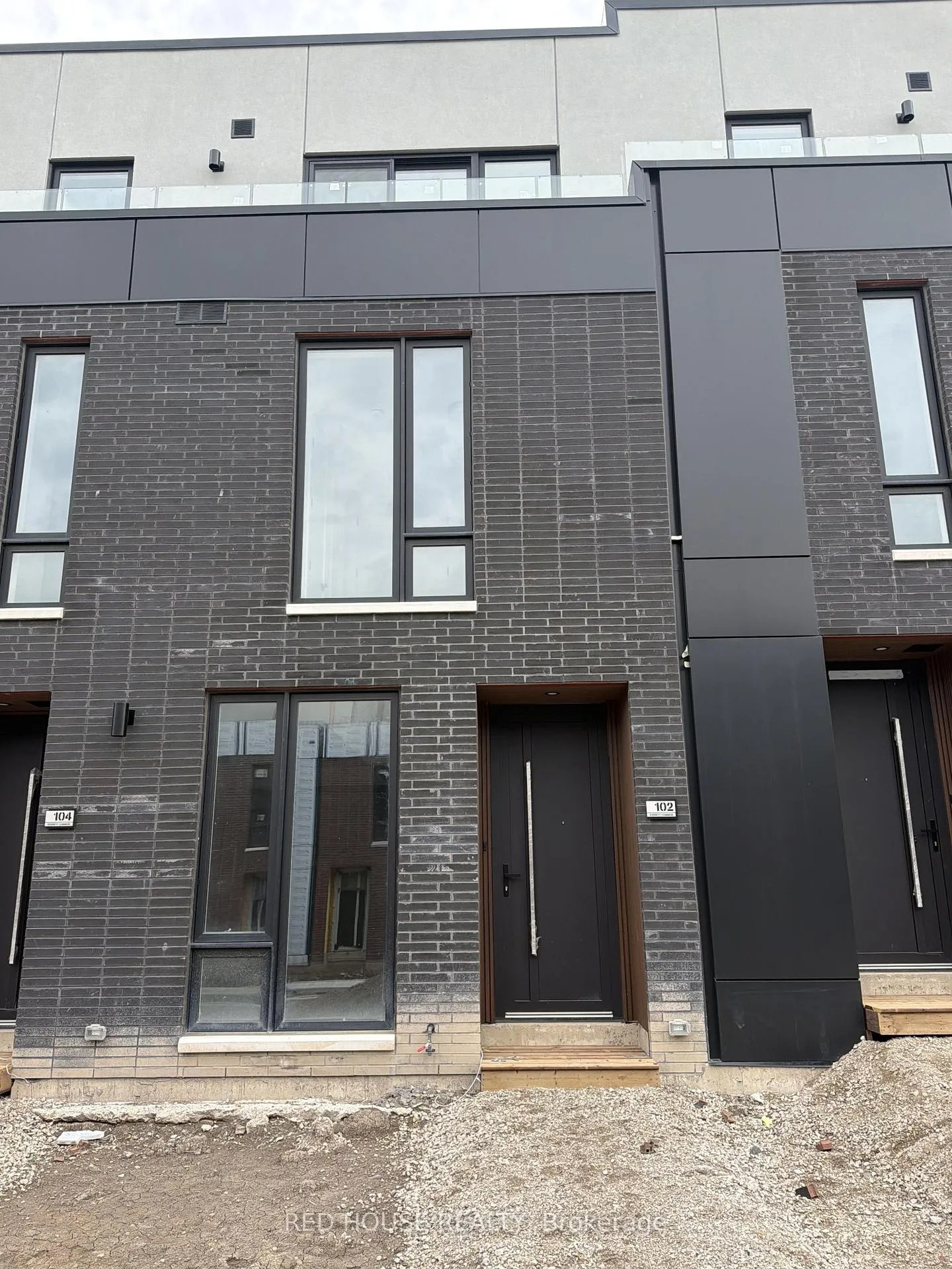 Photo 1 of 102 Everett Common, St. Catharines, Oakdale — HOMEH